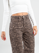 Ref: 069158 Pantalón mom flare palazzo, rígido, animal print, tiro alto