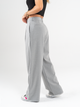 Ref: 069321 Pantalón mom flare, stretch, prense, tono gris, tejido plano liviano, tiro alto