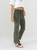 Ref: 069074 Pantalón mom fit, slim cropped, stretch, en corduroy, tiro alto, tono verde